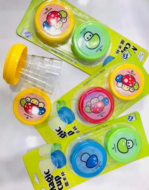 Pack of 2  Magic Glass for Kids, Folding Collapsible Magic Cup, Foldable Mug Glass for Travel, Outdoors, Hiking (Random Color)