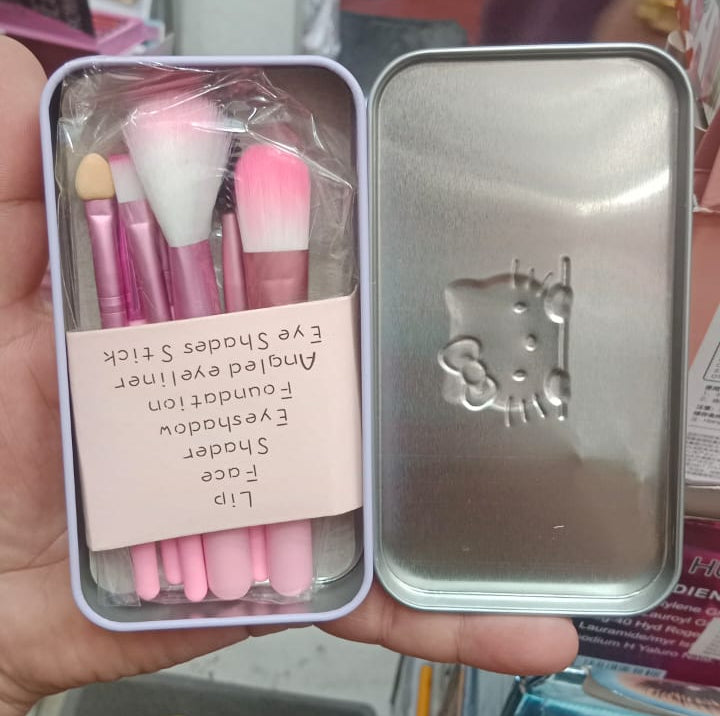 Pack of 7 Hello Kitty Makeup Brush Set | Makeup Foundation Powder Eye Shadow Brushes Set (Pink)