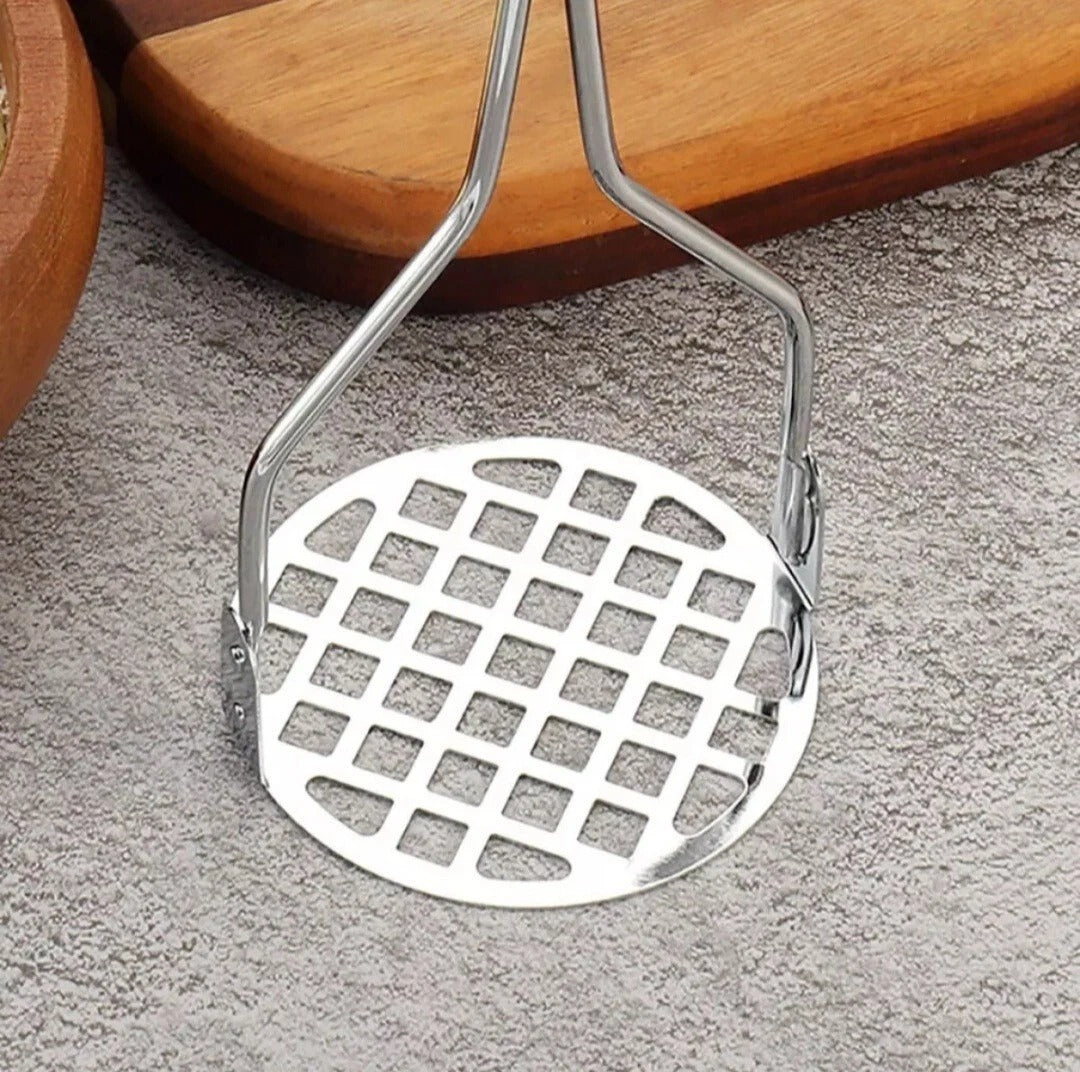 Potato Masher Stainless Steel Manual Kitchen Vegetable Ricer Fruit Banana Egg Crusher Tool - Random Color
