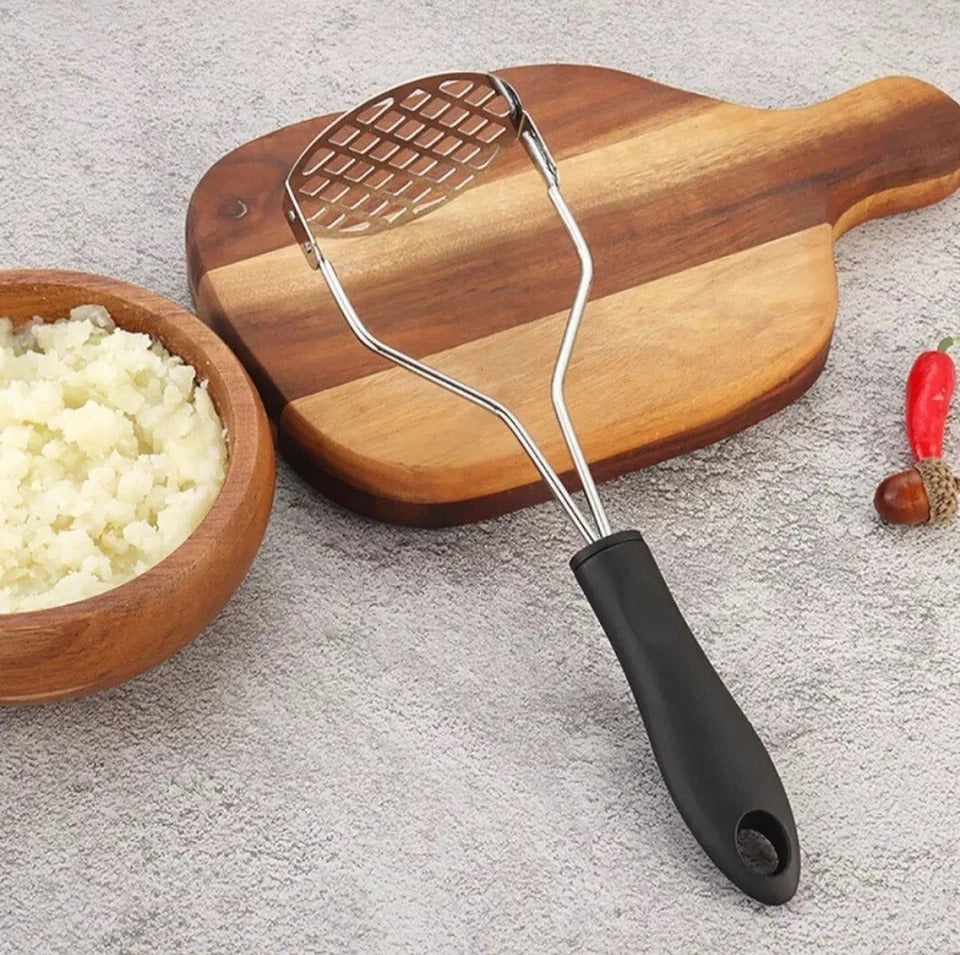 Potato Masher Stainless Steel Manual Kitchen Vegetable Ricer Fruit Banana Egg Crusher Tool - Random Color