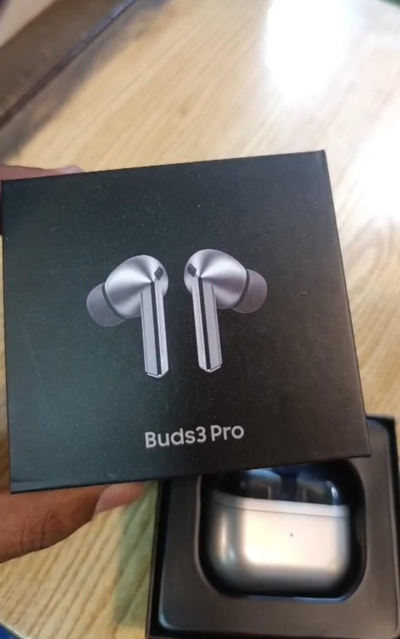 Samsung Galaxy Buds 3 Pro True Wireless Bluetooth Earphones Hi-Fi Sound, Long Battery Life, Touch Controls, and Comfortable In-Ear Design â€“ Premium Audio for Calls, Music, and Gaming