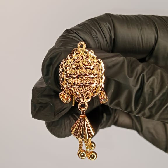 Luxurious gold plated earrings for ladies and girls - gold plated earrings - for daily routine use and special for wedding and special occasion - without box