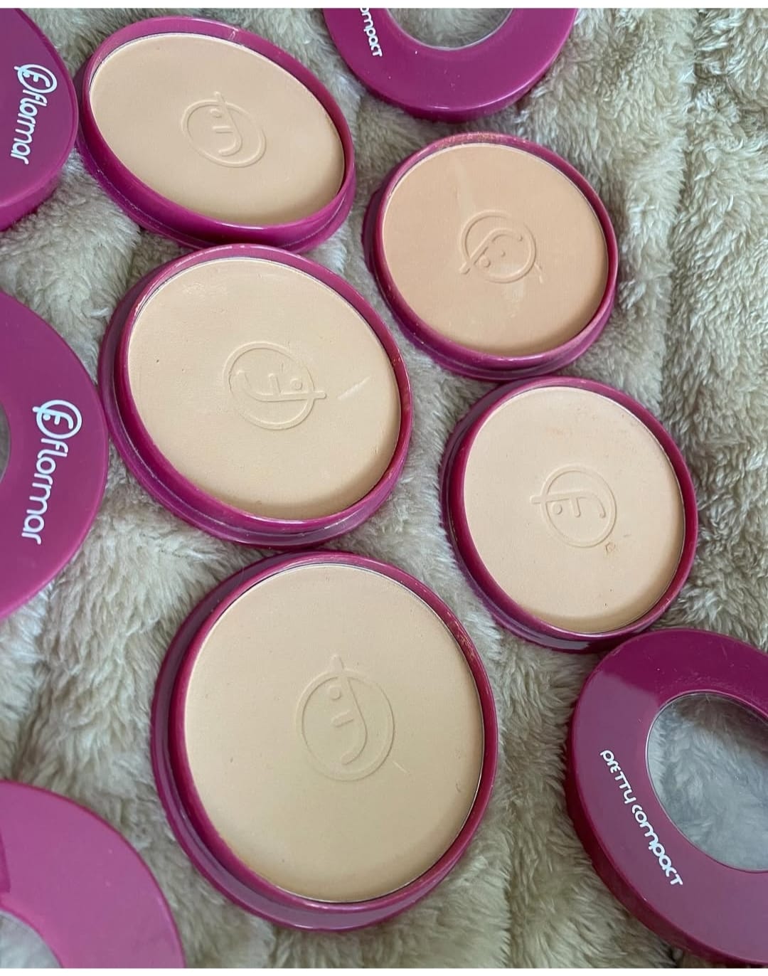 12 Pcs Face Powder | Flormar Pretty Compact Pressed Face Powder â€“ Oil-Control, Lightweight Matte Finish, Long-Lasting Coverage for a Smooth, Natural Look Shade 198 | Face Powder |Â 