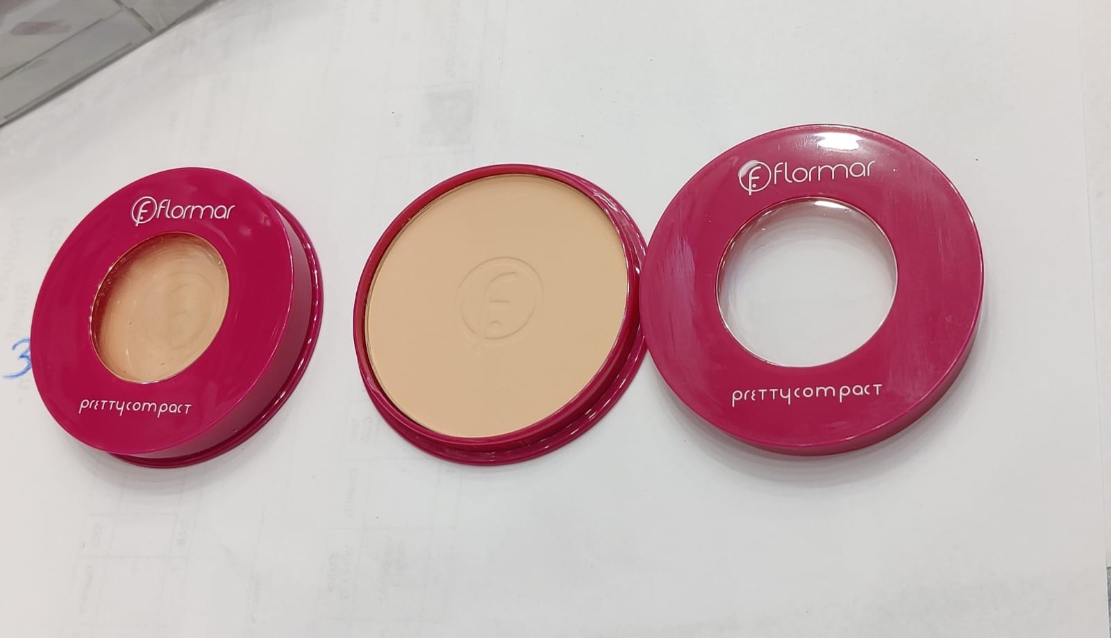12 Pcs Face Powder | Flormar Pretty Compact Pressed Face Powder â€“ Oil-Control, Lightweight Matte Finish, Long-Lasting Coverage for a Smooth, Natural Look Shade 198 | Face Powder |Â 
