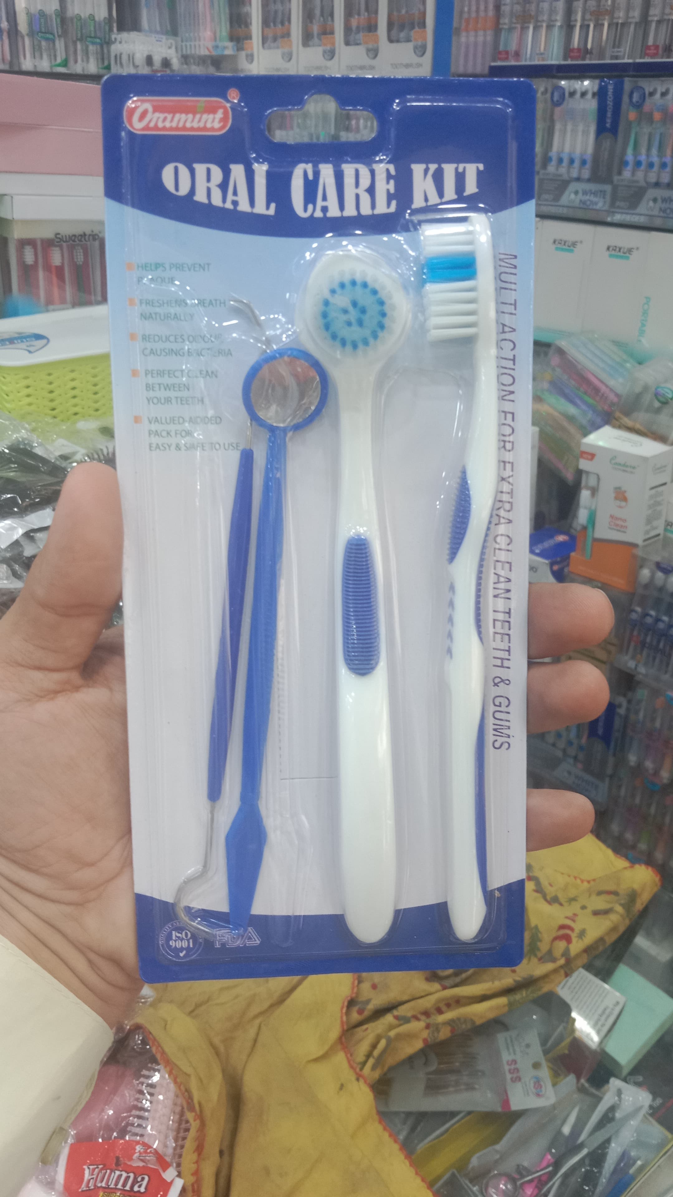 Oral Care Brush Kit 4 in 1 | Best Quality Oral Care Kit 04 PCs - Oral Hygiene Oral Care ( Random Color )