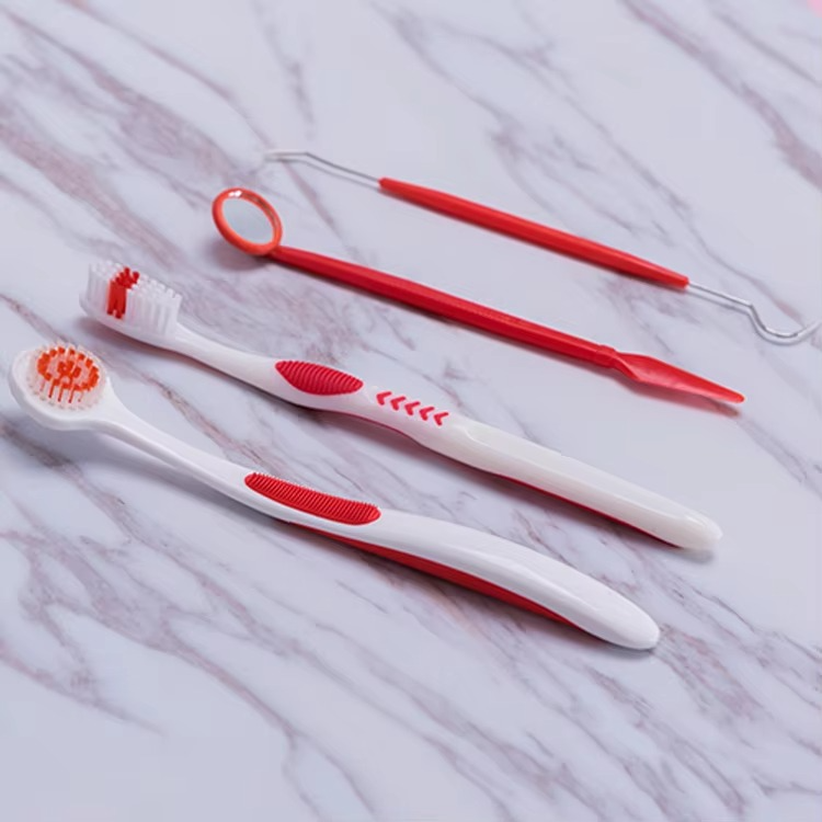 Oral Care Brush Kit 4 in 1 | Best Quality Oral Care Kit 04 PCs - Oral Hygiene Oral Care ( Random Color )